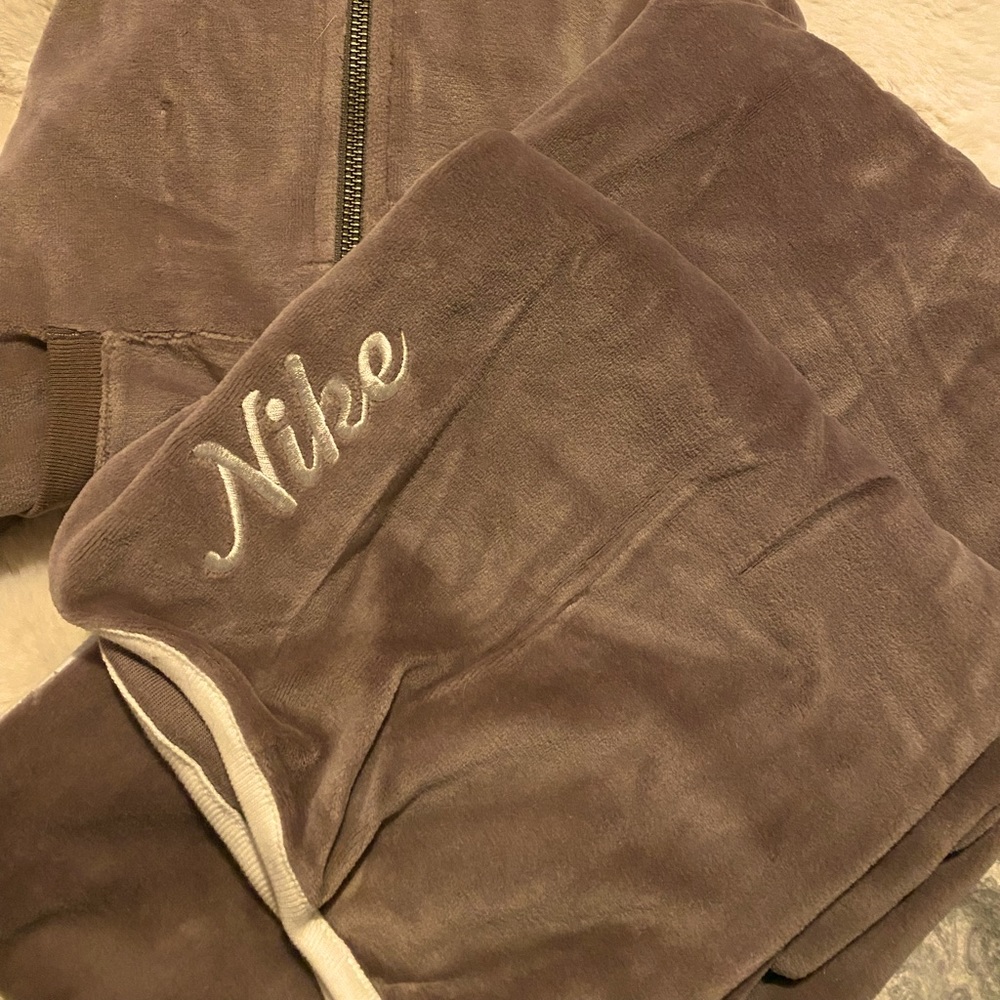 Nike Track Suit
